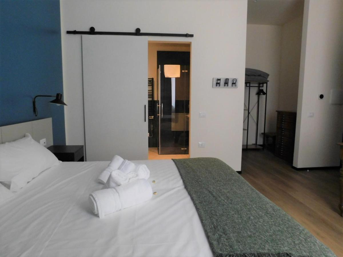 Piumaviola Beds & Apartments Parma Bagian luar foto