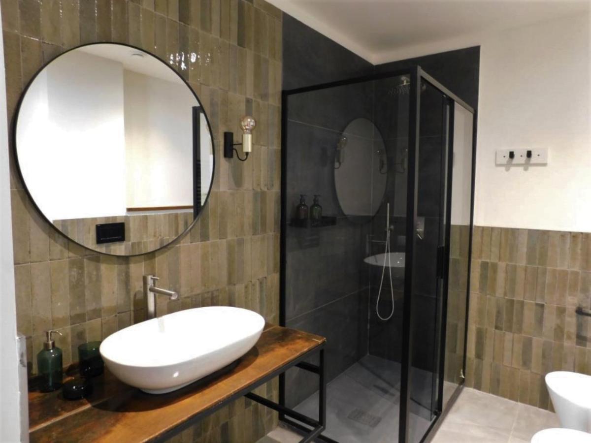 Piumaviola Beds & Apartments Parma Bagian luar foto